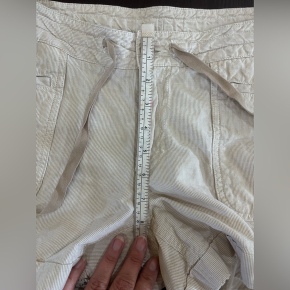 The North Face Khaki Pinstriped Linen Shorts Size 10 Regular - Picture 10 of 13